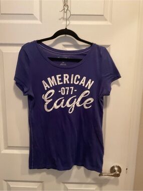 EUC LGE American Eagle Outfitters Purple Short-Sleeve Logo Tee